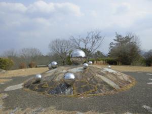 岩倉公園モニュメント画像