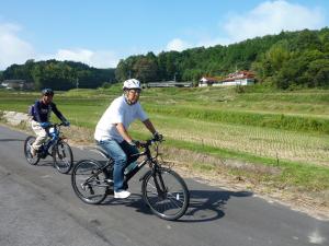 サイクリングをする町長２