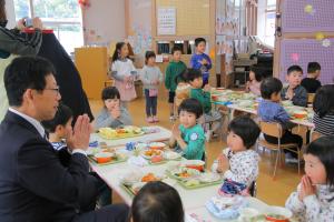 会食の様子