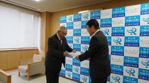吉川地域づくりの会来庁　要望書の提出