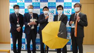 晴れの国岡山交通安全物品贈呈式