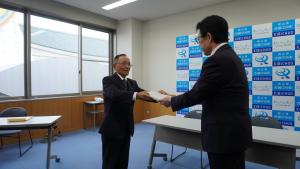 ふるさと納税検証会　報告書伝達式