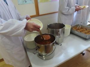 給食3